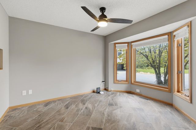 22530 Forest Ridge Drive, Lakeville, MN 55044