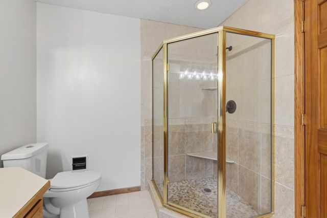22530 Forest Ridge Drive, Lakeville, MN 55044