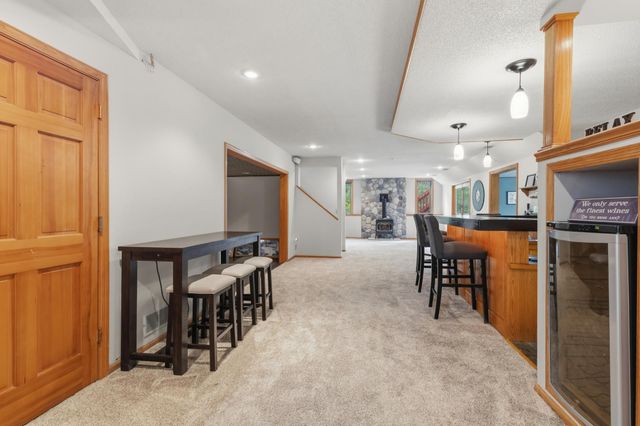 22530 Forest Ridge Drive, Lakeville, MN 55044
