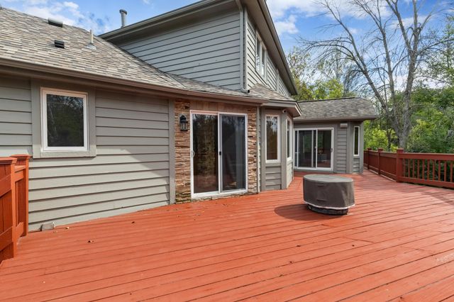 22530 Forest Ridge Drive, Lakeville, MN 55044