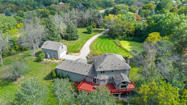 22530 Forest Ridge Drive, Lakeville, MN 55044