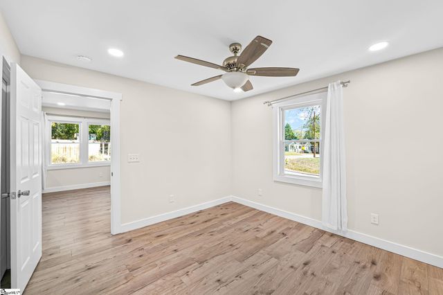 2 Bigby Street, Greenville, SC 29607