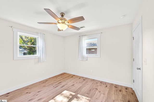 2 Bigby Street, Greenville, SC 29607