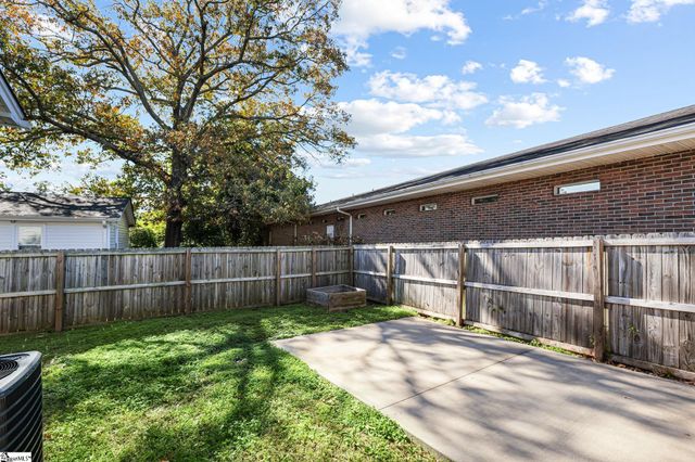 2 Bigby Street, Greenville, SC 29607