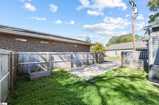 2 Bigby Street, Greenville, SC 29607