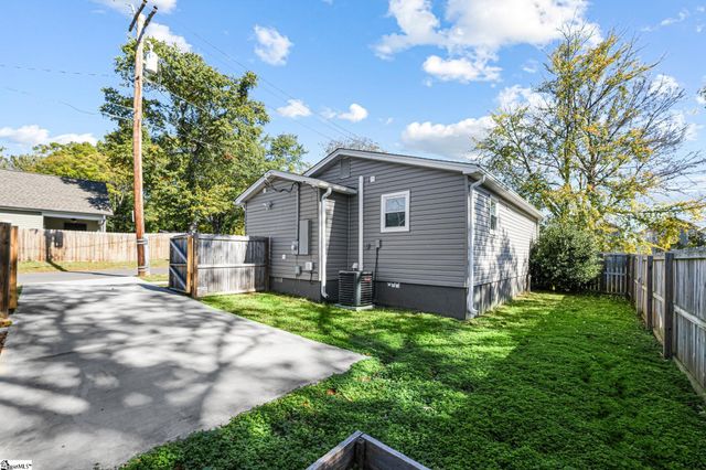 2 Bigby Street, Greenville, SC 29607