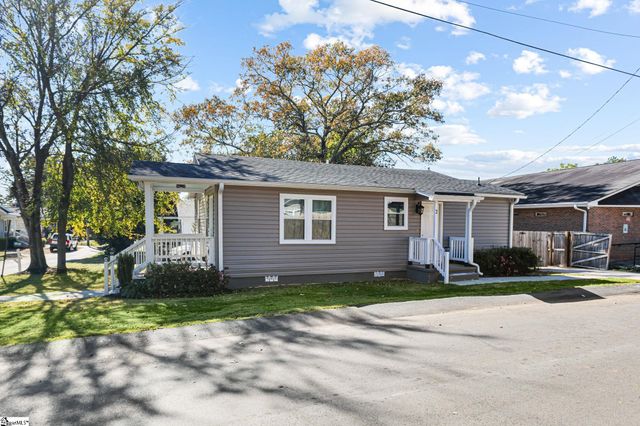 2 Bigby Street, Greenville, SC 29607