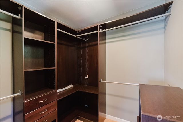 3004 Olympus Drive NE, Bremerton, WA 98310
