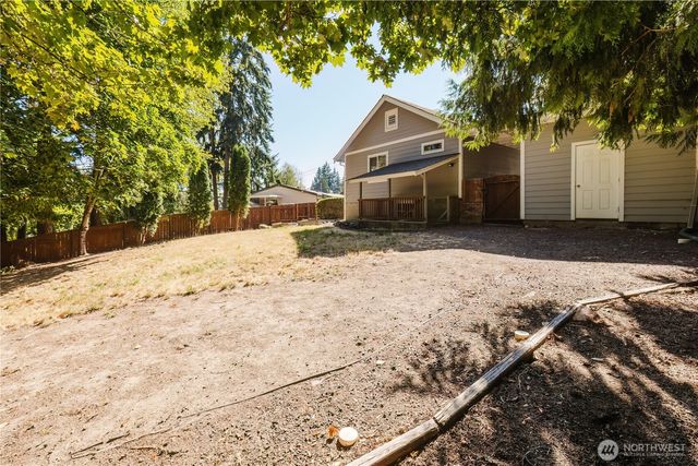 3004 Olympus Drive NE, Bremerton, WA 98310