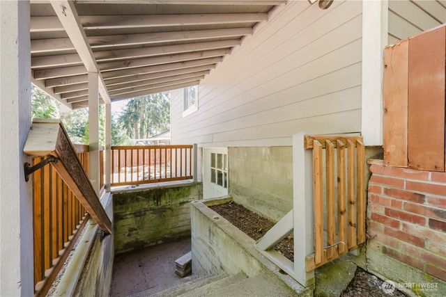3004 Olympus Drive NE, Bremerton, WA 98310