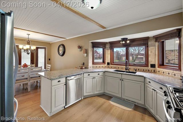 20825 Cannon Drive, Clinton Charter Township, MI 48038