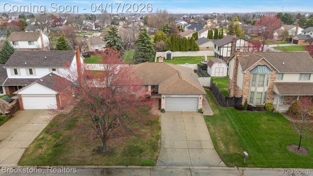 20825 Cannon Drive, Clinton Charter Township, MI 48038