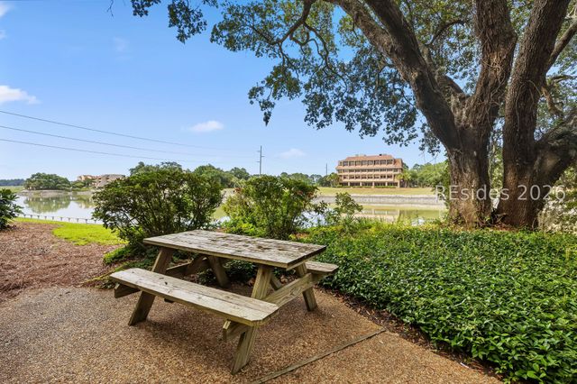 19 Shelter Cove Ln Ste 105, Hilton Head Island, SC 29928