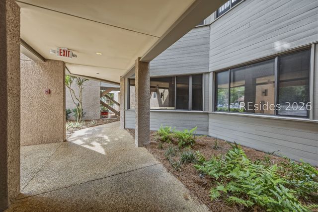 19 Shelter Cove Ln Ste 105, Hilton Head Island, SC 29928