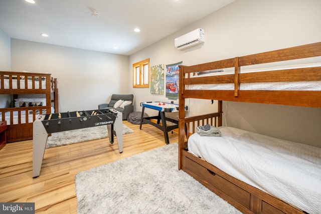 200 KENDALL CAMP CIR, Mc Henry, MD 21541