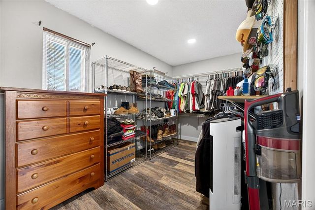 5 Kenwood Drive, Hazelwood, MO 63042