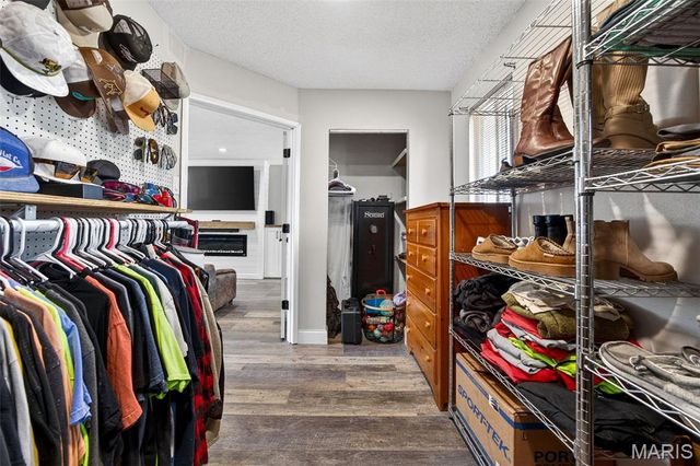 5 Kenwood Drive, Hazelwood, MO 63042