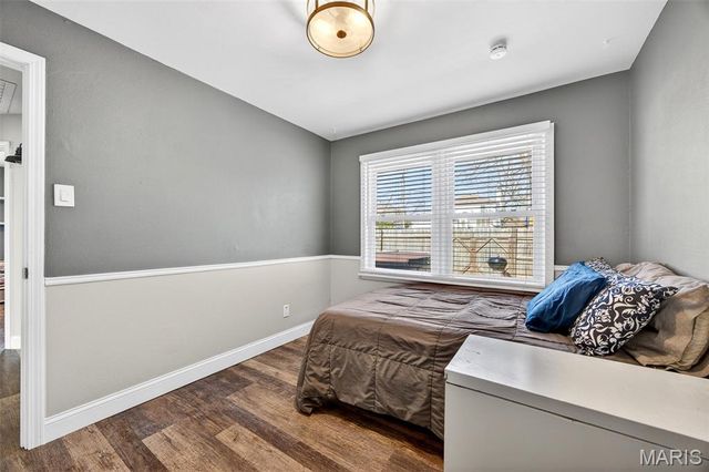 5 Kenwood Drive, Hazelwood, MO 63042