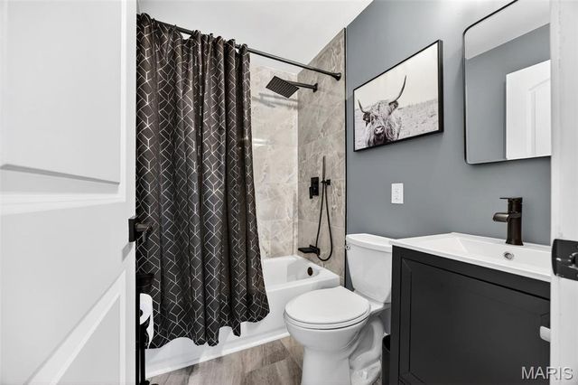 5 Kenwood Drive, Hazelwood, MO 63042