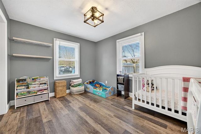 5 Kenwood Drive, Hazelwood, MO 63042