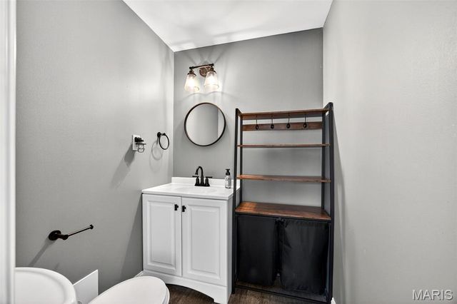 5 Kenwood Drive, Hazelwood, MO 63042