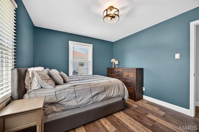 5 Kenwood Drive, Hazelwood, MO 63042