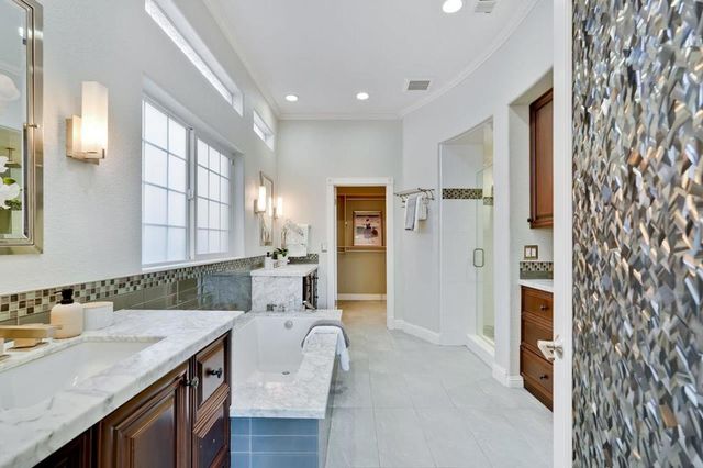 5960 Gleneagles Circle, San Jose, CA 95138