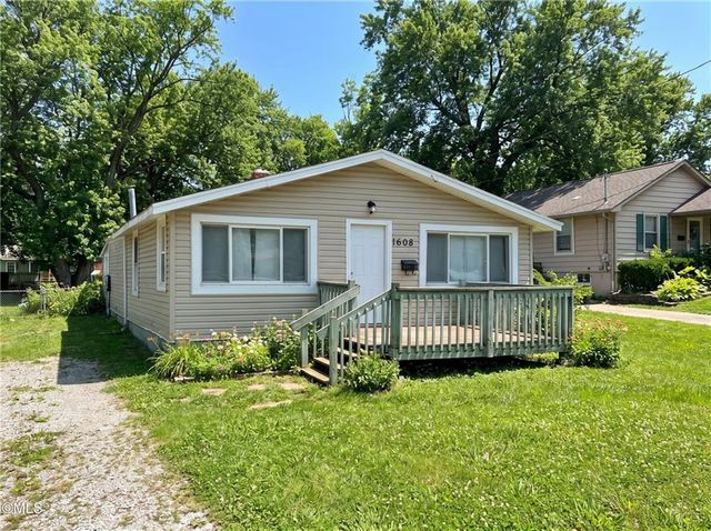 1608 S Osage Street, Independence, MO 64055