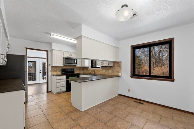 14 London Drive, Bella Vista, AR 72715