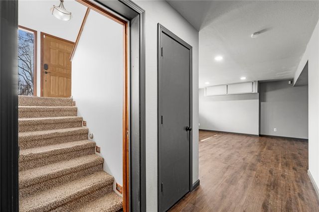 14 London Drive, Bella Vista, AR 72715