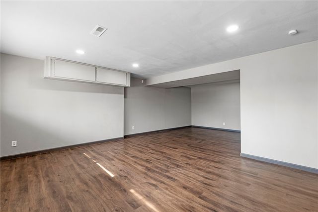 14 London Drive, Bella Vista, AR 72715