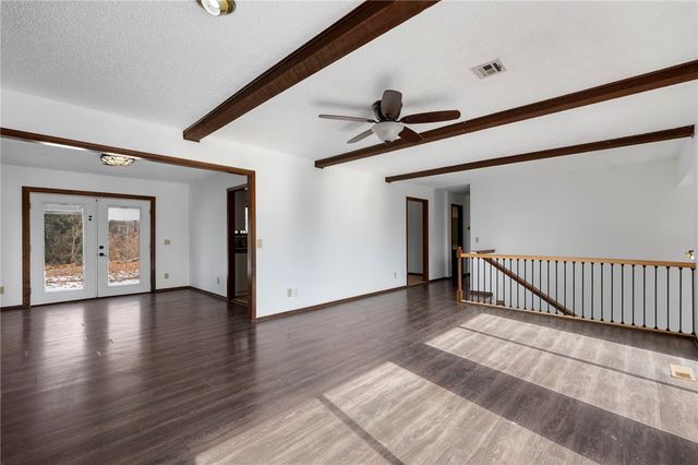 14 London Drive, Bella Vista, AR 72715