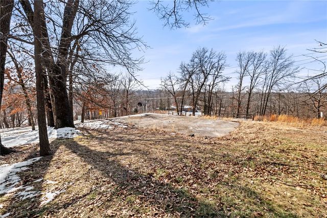 14 London Drive, Bella Vista, AR 72715