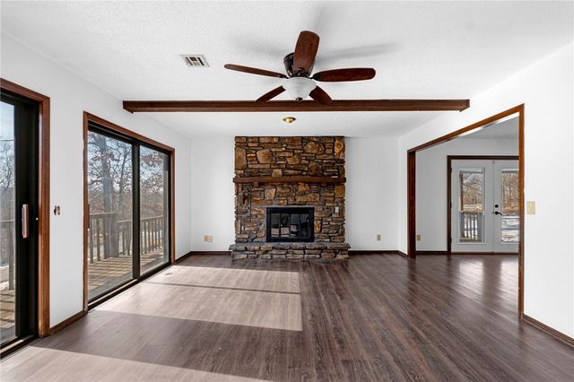 14 London Drive, Bella Vista, AR 72715