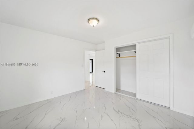 5635 Pierce St, Hollywood, FL 33021