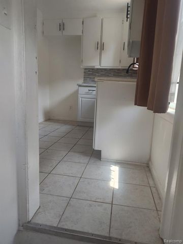 8554 Manor Street, Detroit, MI 48204