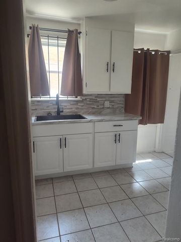 8554 Manor Street, Detroit, MI 48204