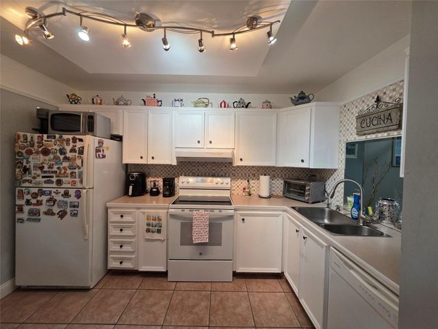 3940 Inverrary Boulevard 507-A, Fort Lauderdale, FL 33319