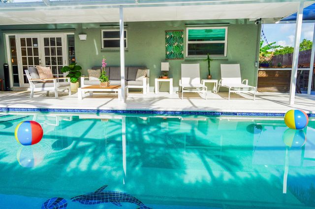 2807 SW 13th Court, Deerfield Beach, FL 33442