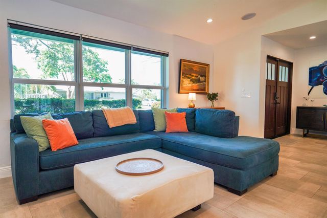 2807 SW 13th Court, Deerfield Beach, FL 33442
