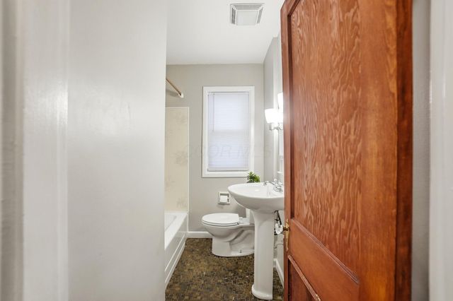 2695 Bellwood Avenue, Columbus, OH 43209