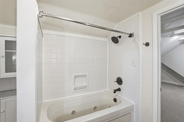 2695 Bellwood Avenue, Columbus, OH 43209