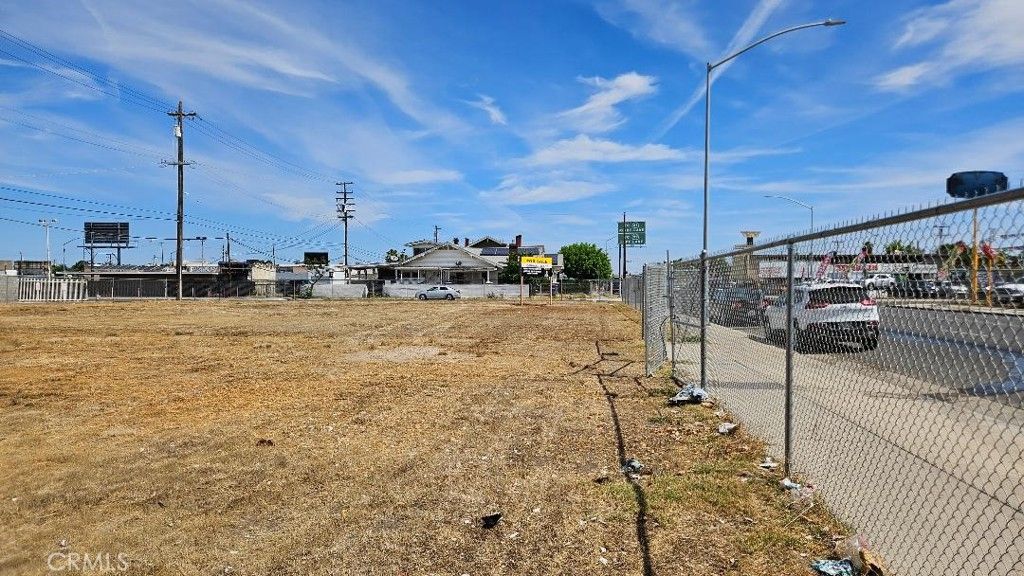 Image 13 of property listing at 367 N Abby, Fresno, CA 93701