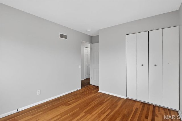 10139 Edgefield Drive, St Louis, MO 63136