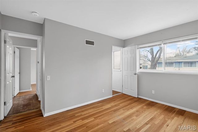 10139 Edgefield Drive, St Louis, MO 63136