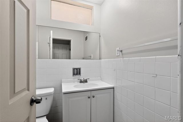 10139 Edgefield Drive, St Louis, MO 63136