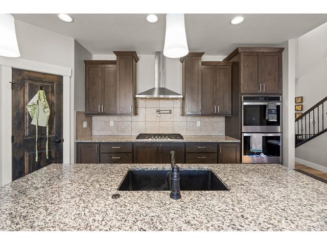 6040 Maidenhead Dr, Windsor, CO 80550
