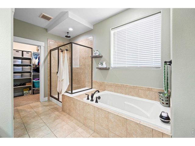 6040 Maidenhead Dr, Windsor, CO 80550