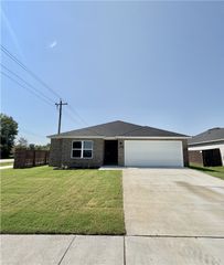 2536 E Jan Street, Siloam Springs, AR 72761