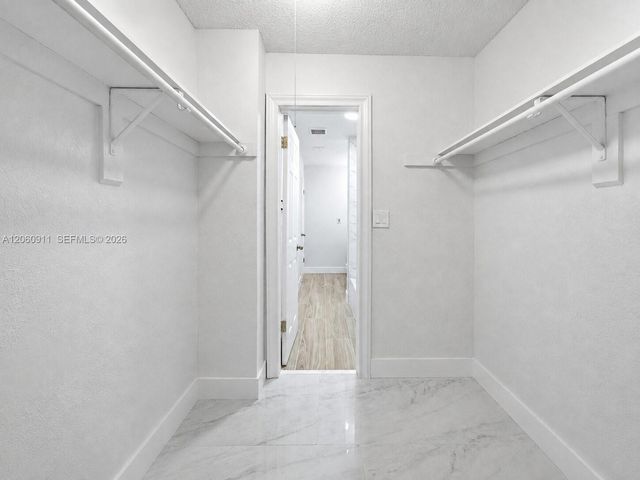 3856 NW 207th St Rd, Miami Gardens, FL 33055